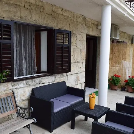 Appartamento With A Parking Space - 12846 *